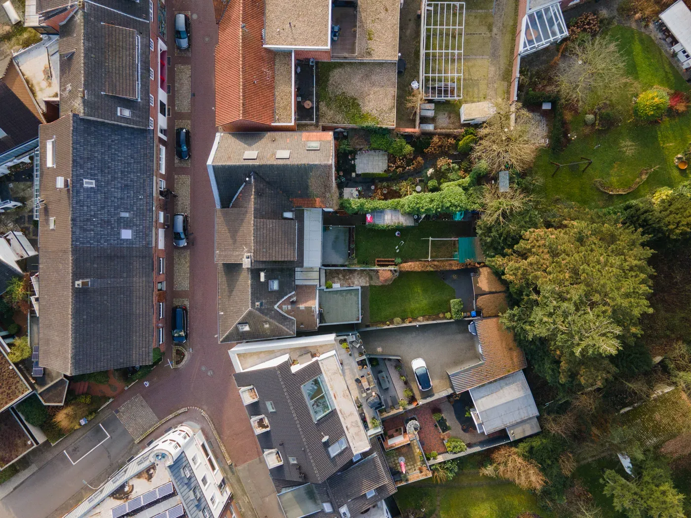 B.O. Immobilienmakler — Drohnenaufnahme Wohnviertel von oben
