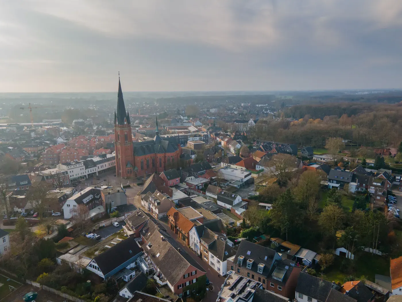 B.O. Immobilienmakler — Luftaufnahme Stadtpanorama